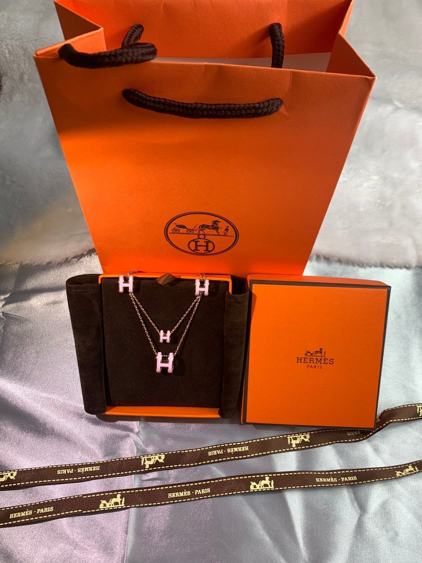 18K Mini Pop Hermes Pink Necklace