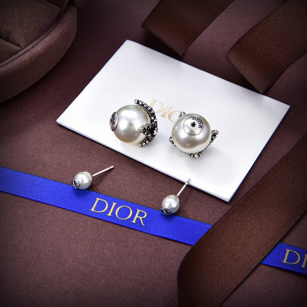 18K Dior Tribales Butterfly Earrings