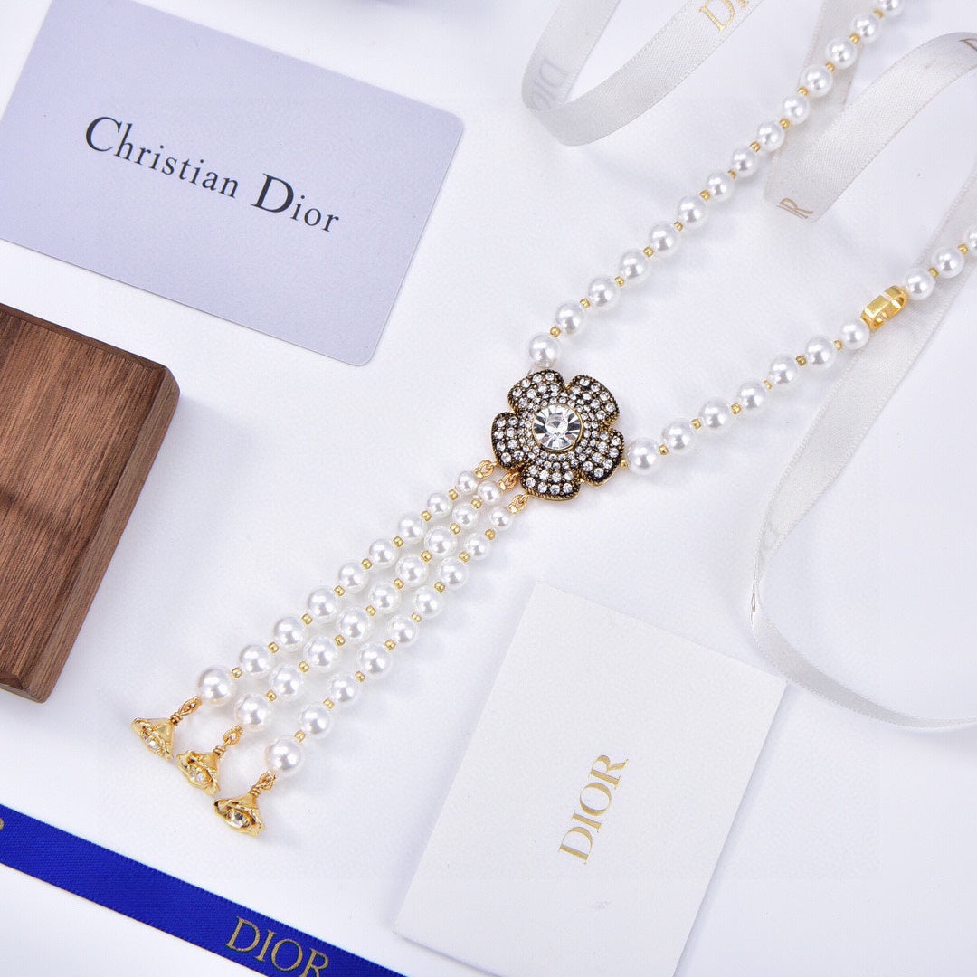 18K Dior Jardin Enchante Necklace