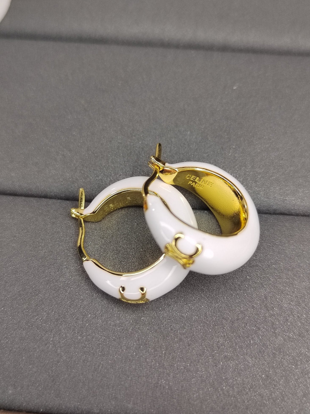 18K Celine White Pearl Earrings