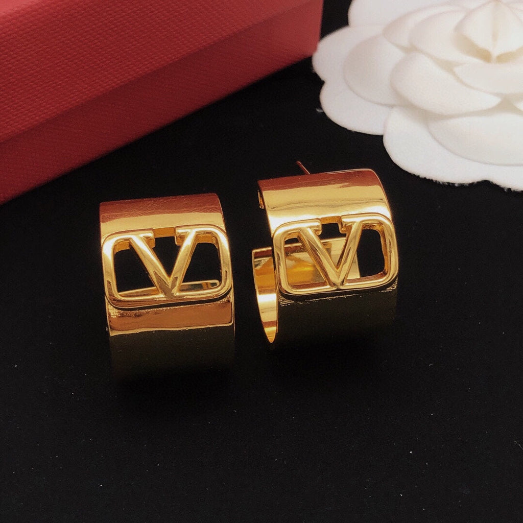 18K Valentino Cuff Earrings