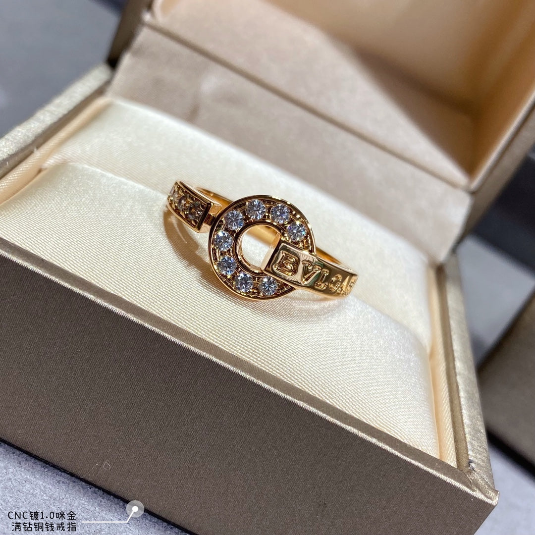 18K BVLGARI Diamond Ring