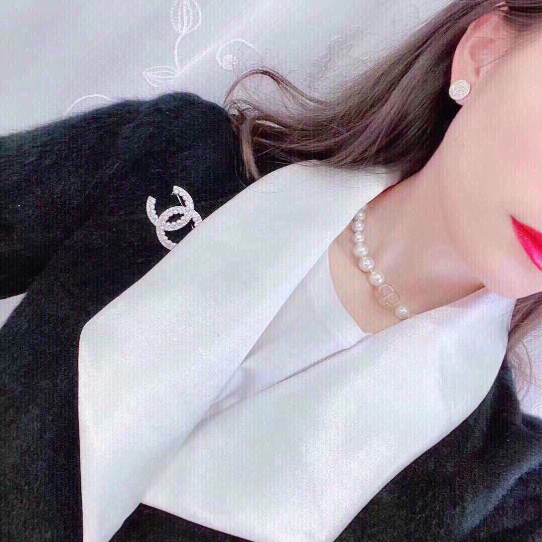 18K Dior Pearls Necklace