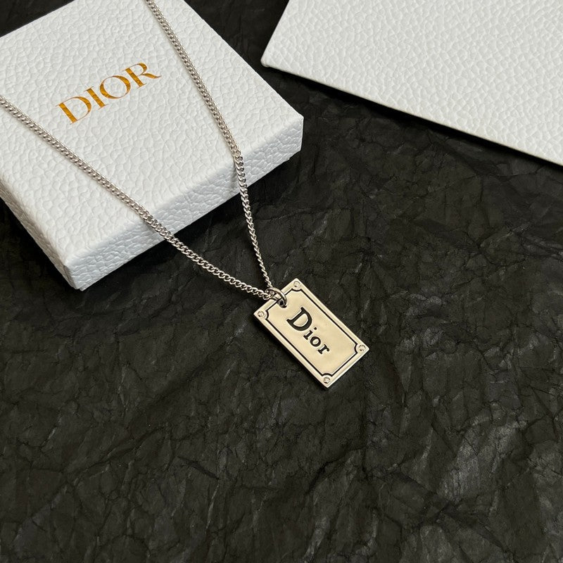 18K Dior Oblique Plate Pendant Necklace