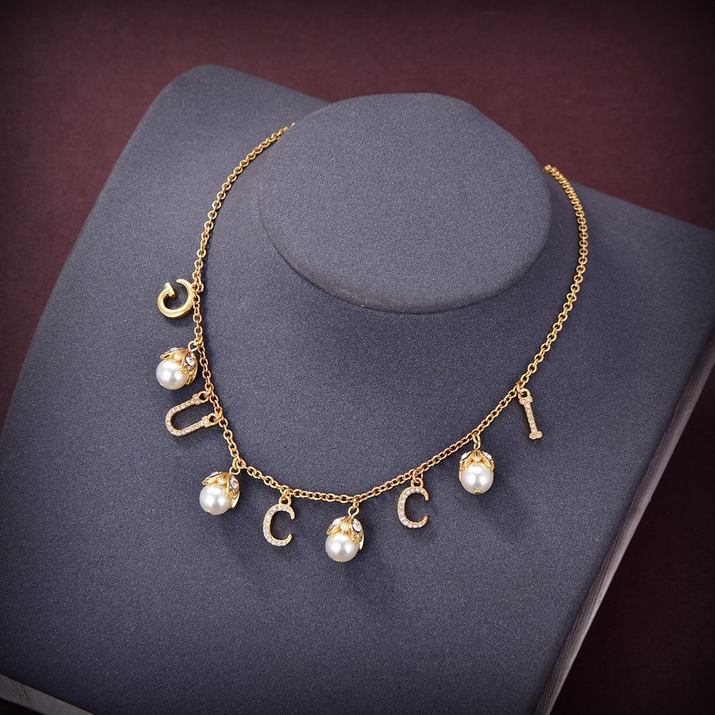 18K Double Gucci Logo Plaque Embellished Pearl Necklace