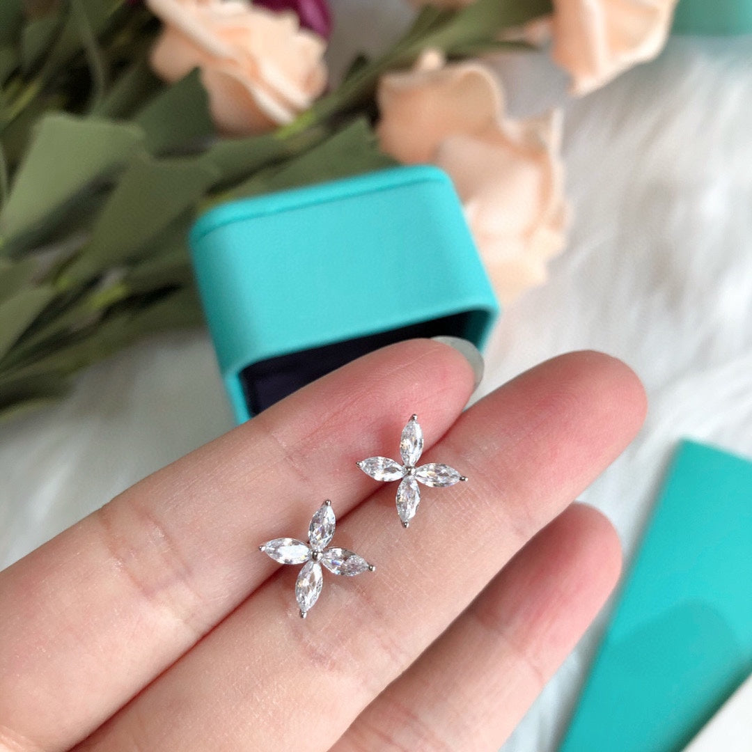 18K Tiffany Victoria Earrings