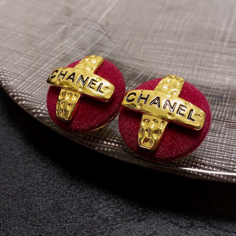 18K  Chanel Red Yellow Gold Earrings