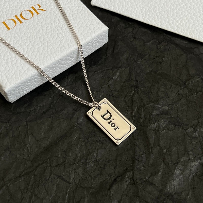 18K Dior Oblique Plate Pendant Necklace
