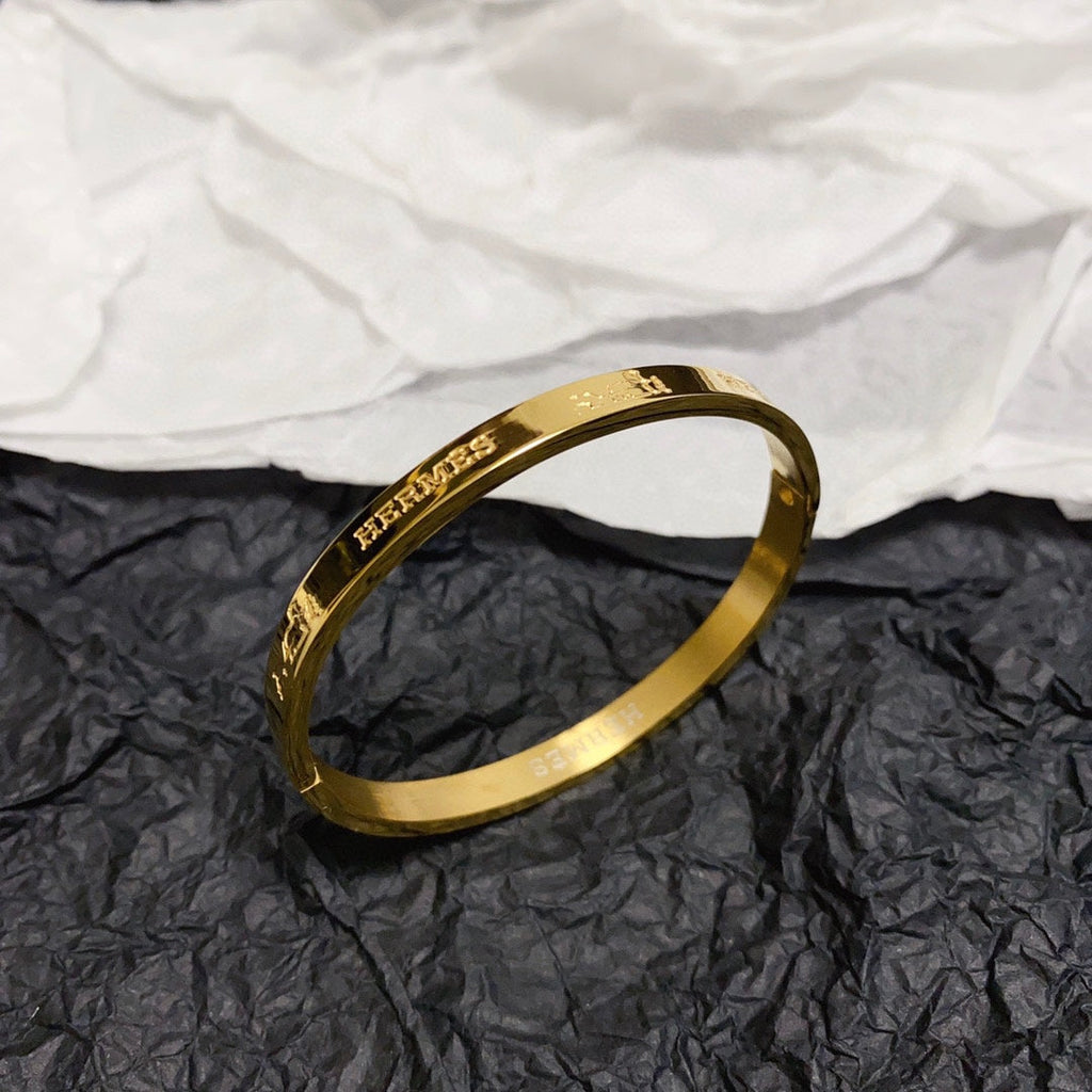 18K Hermes Bracelet