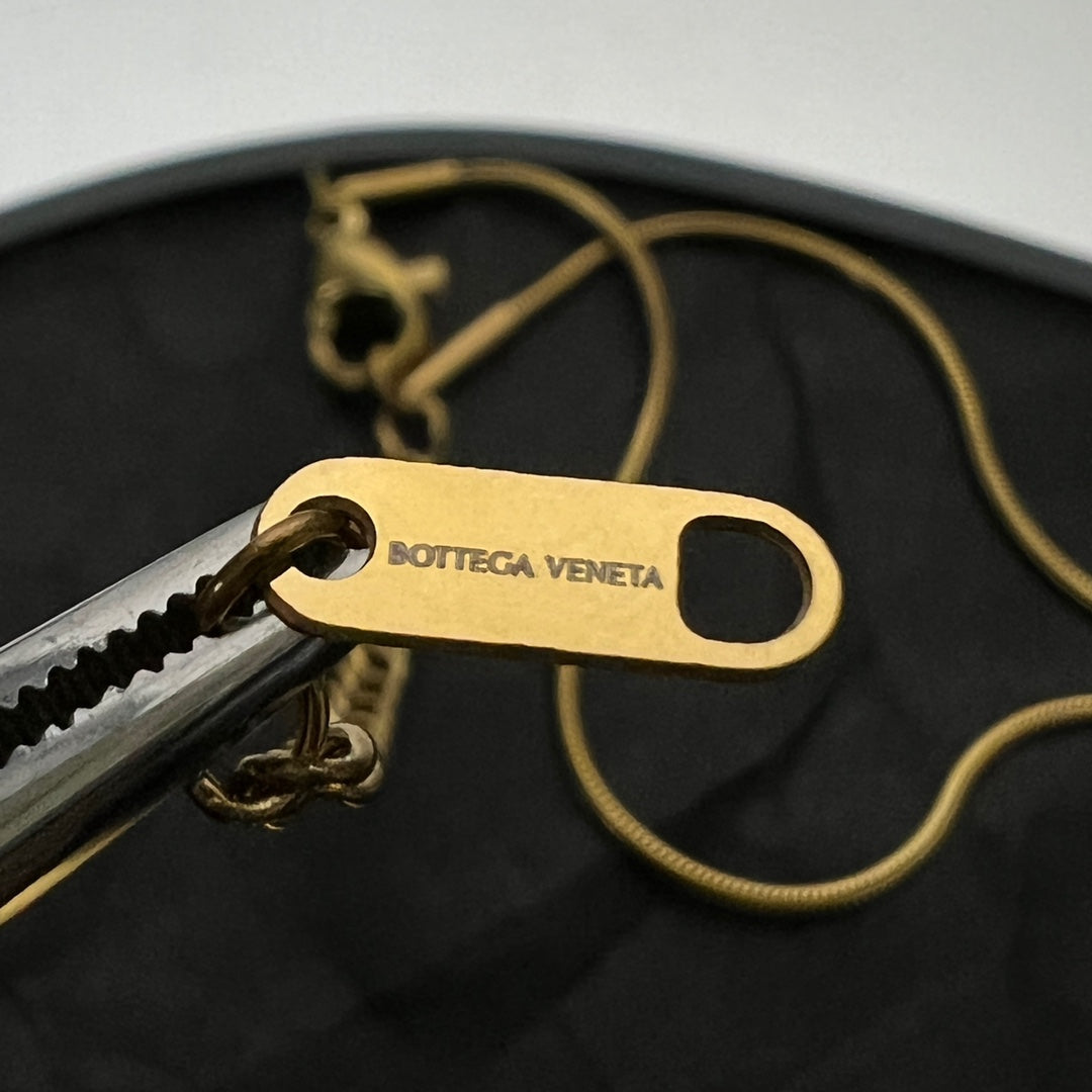 18K BVLGARI Drop Pendant Necklace