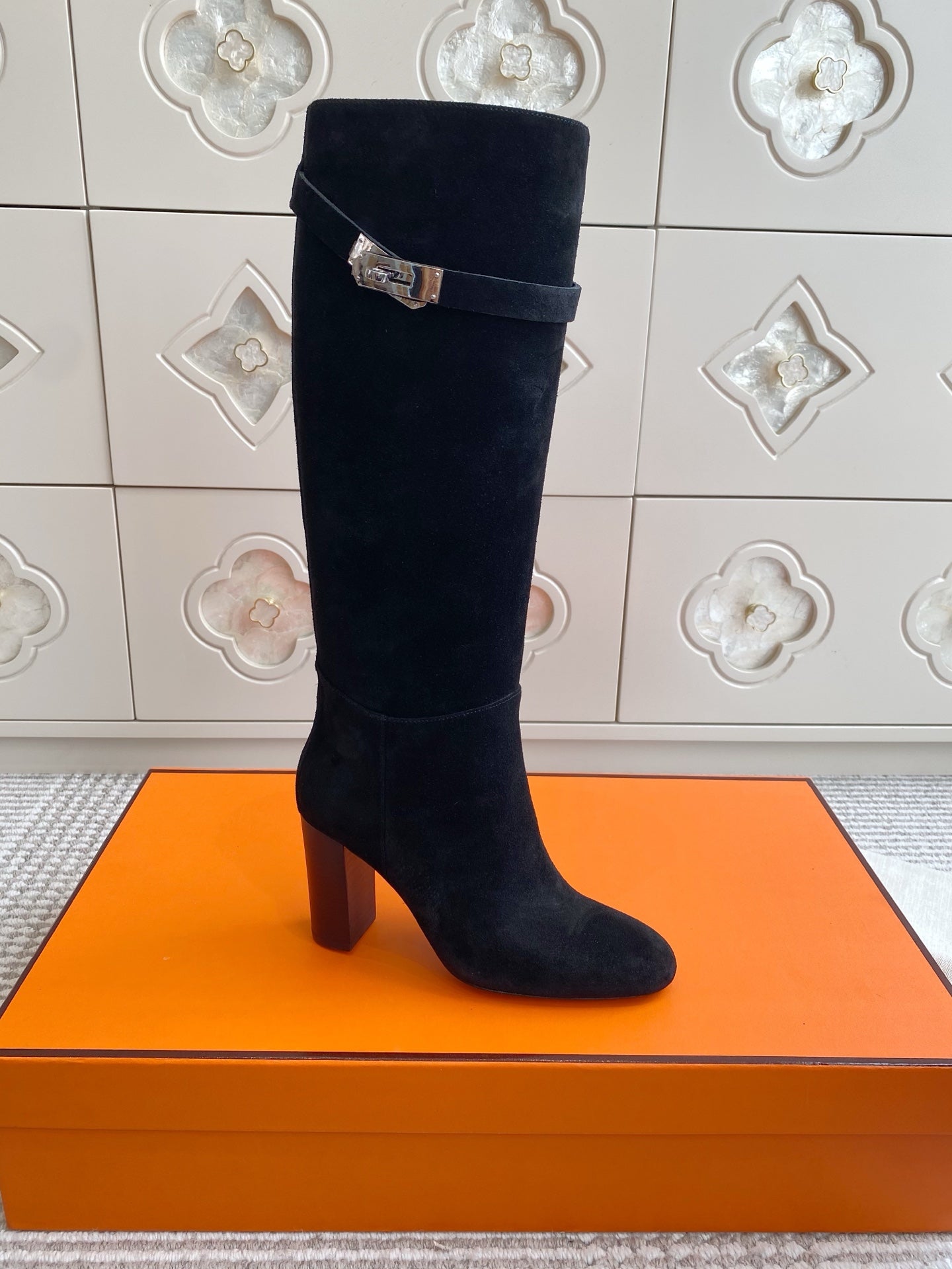 HERMES 25S TALL BOOTS 90 MM IN BLACK SUEDE