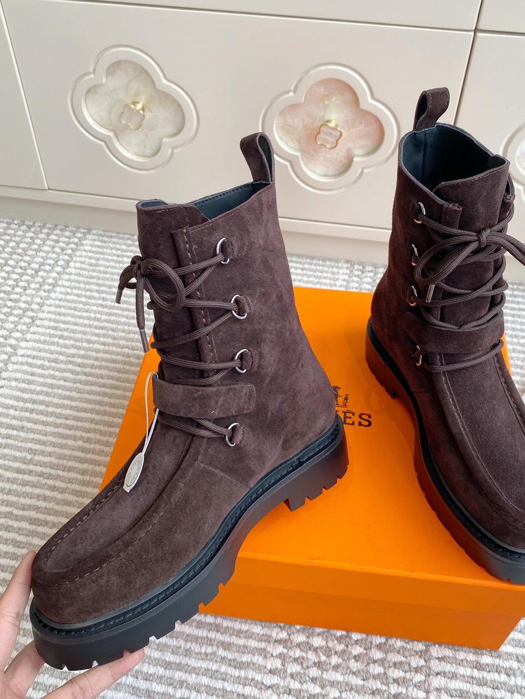 HERMES 25S ANKLE BOOTS IN DARK BROWN SUEDE