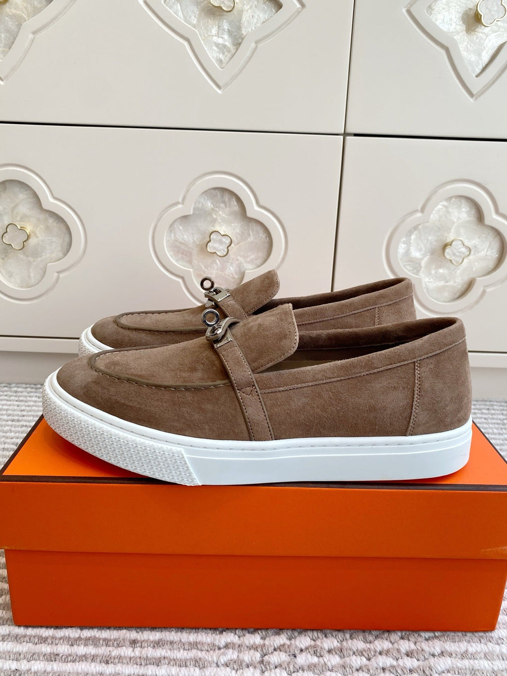 HERMES 25S SLIP-ON IN BROWN SUEDE WITH SILVER HARDWARE