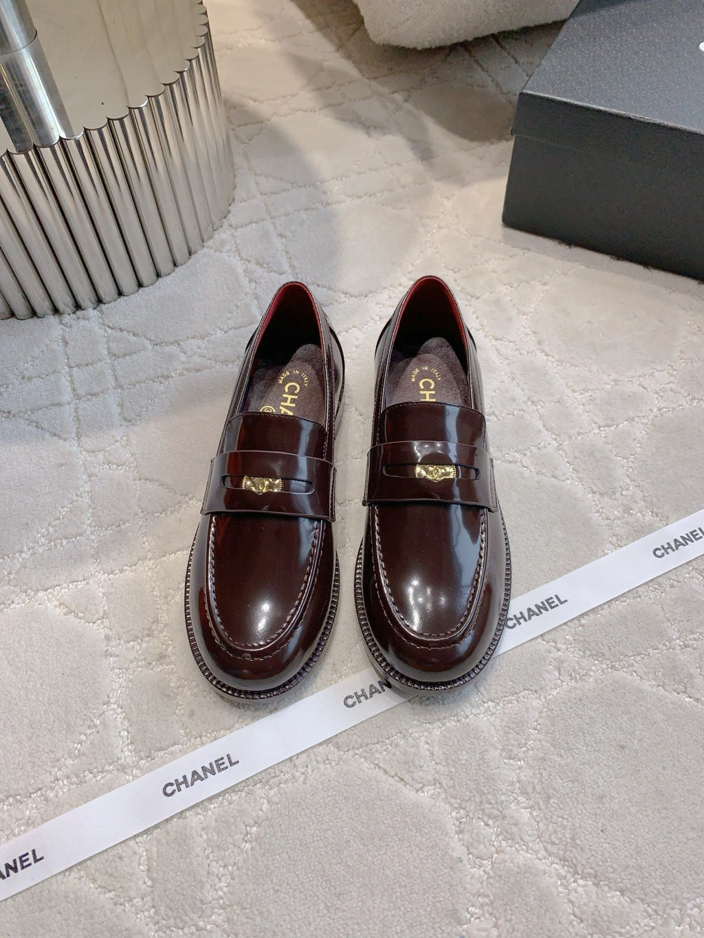 CHANEL 25S MOASINS IN ROSEWOOD CALFSKIN GOLD HARDWARE