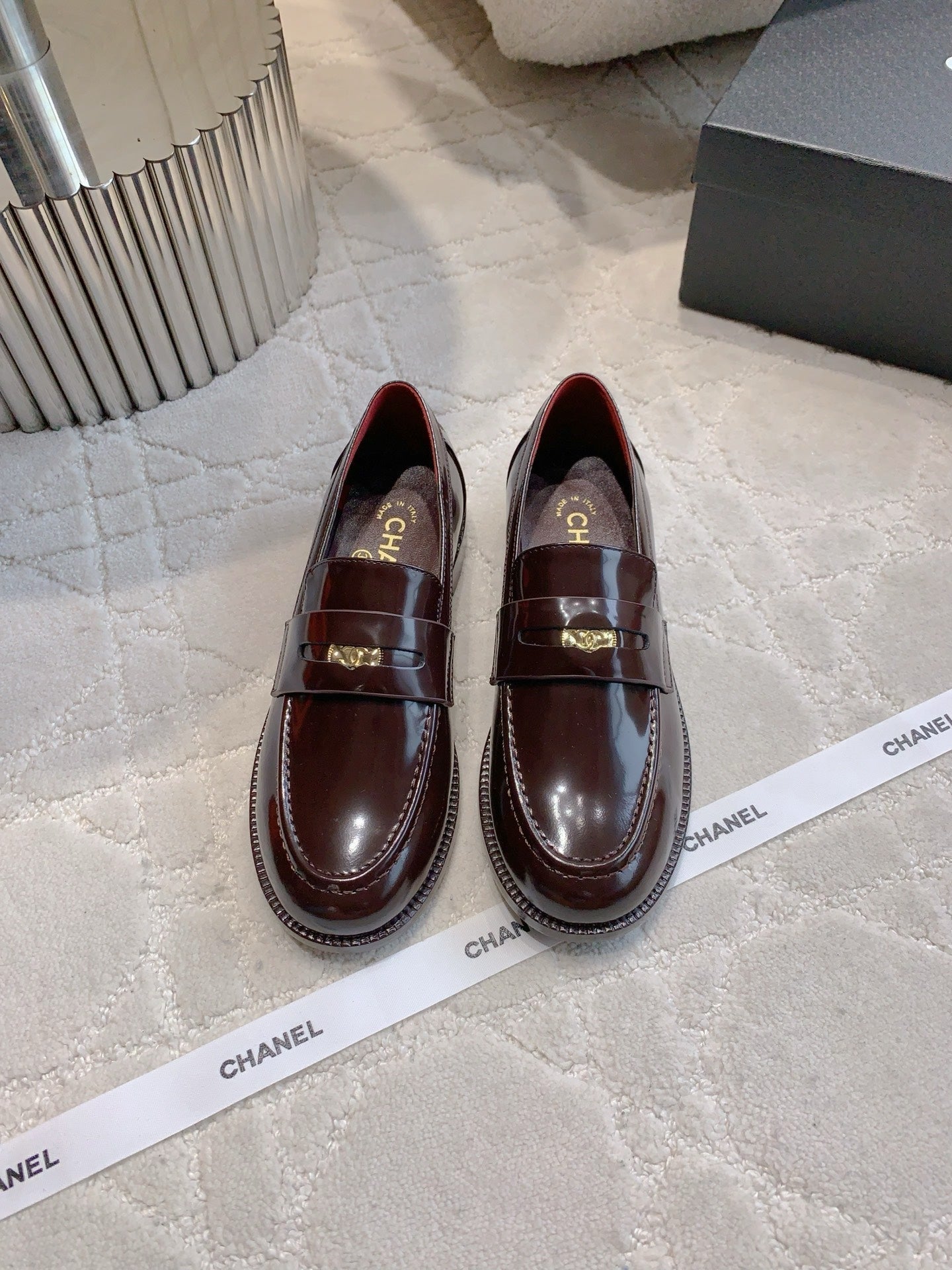 CHANEL 25S MOASINS IN ROSEWOOD CALFSKIN GOLD HARDWARE