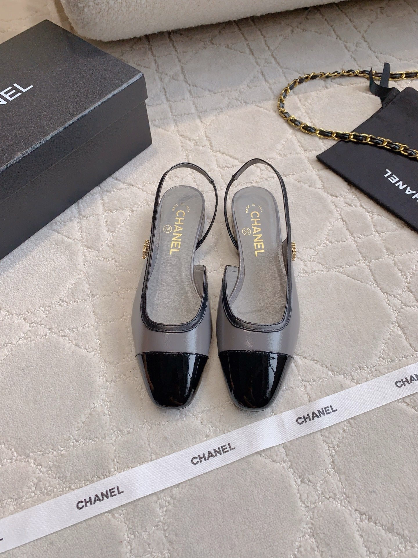 CHANEL 25S SLINGBACK IN BLACK AND TAUPE GRAY CALFSKIN GOLD HARDWARE