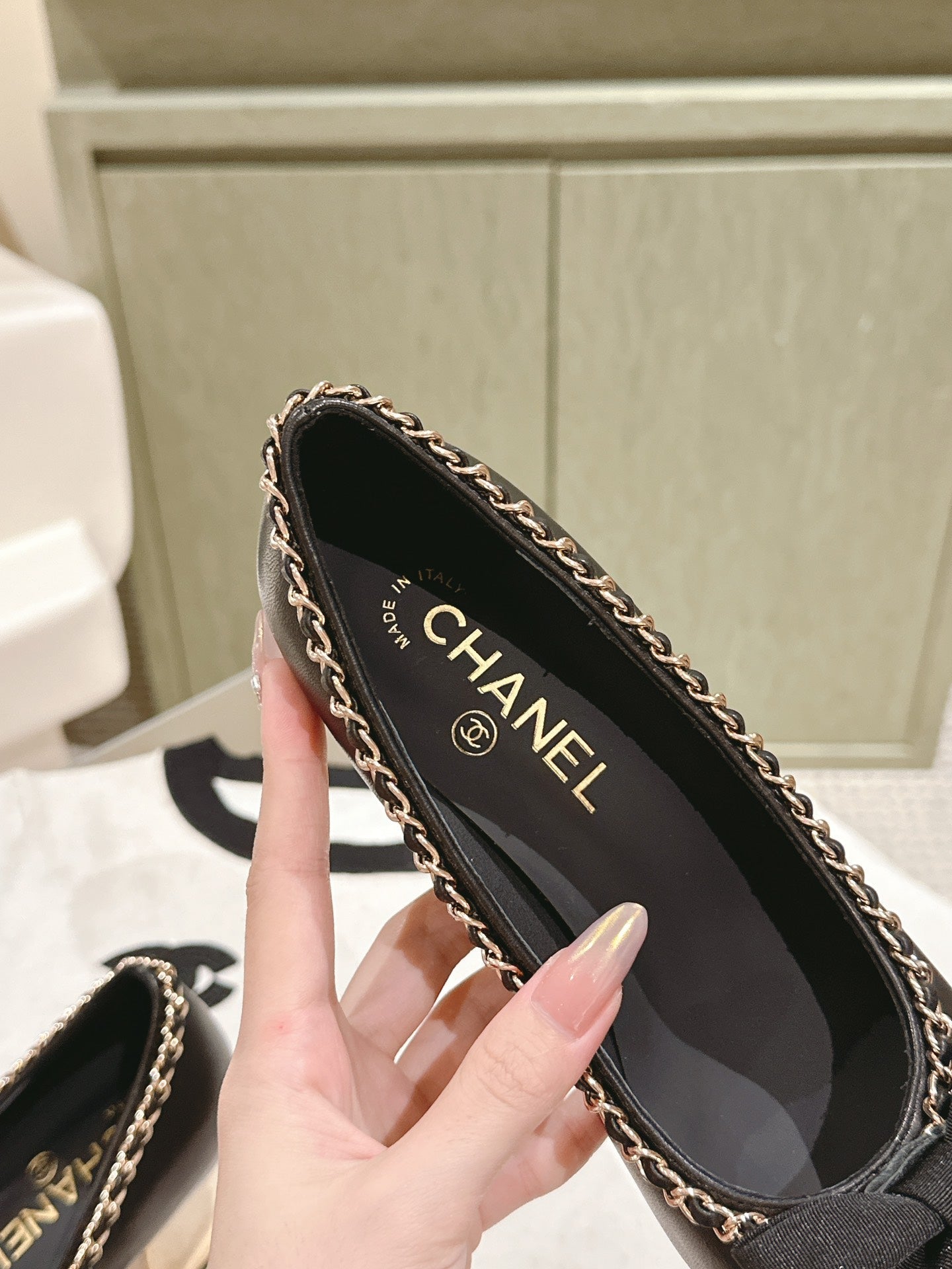 CHANEL HIGH HEELS BLACK CALFSKIN AND FABRIC