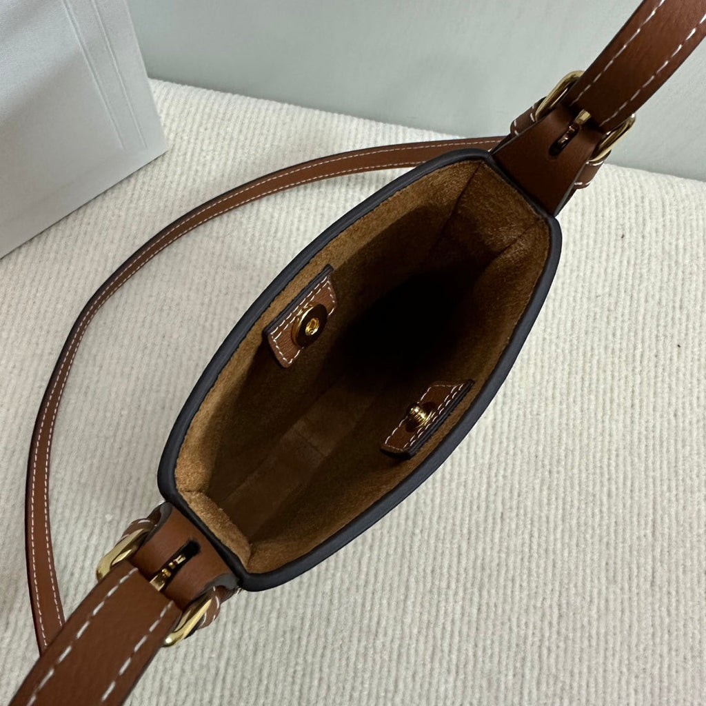 CELINE PHONE POUCH HELOISE 19 IN IRISH COFFEE SUPPLE CALFSKIN