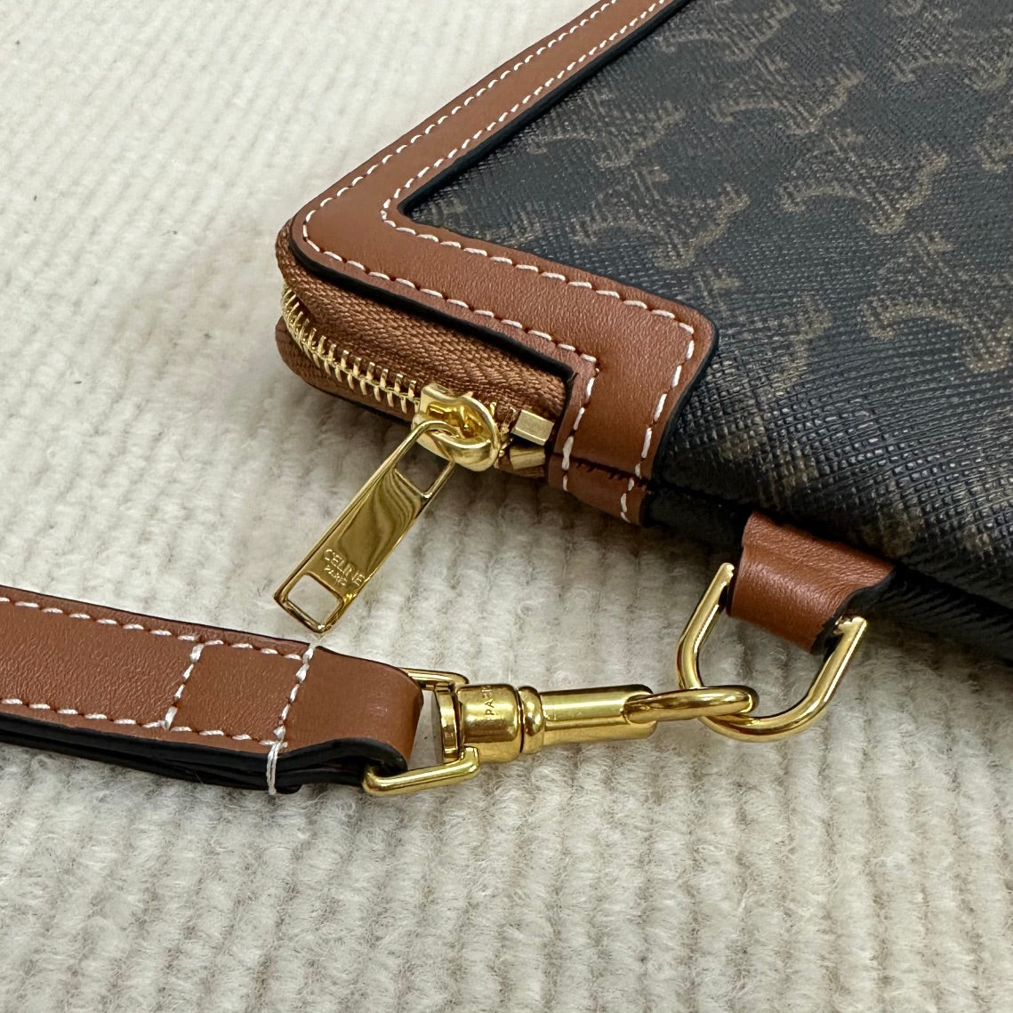 CELINE SMALL POUCH 25 IN BLACK TRIOMPHE CANVAS AND BROWN CALFSKIN WITH  PRINT