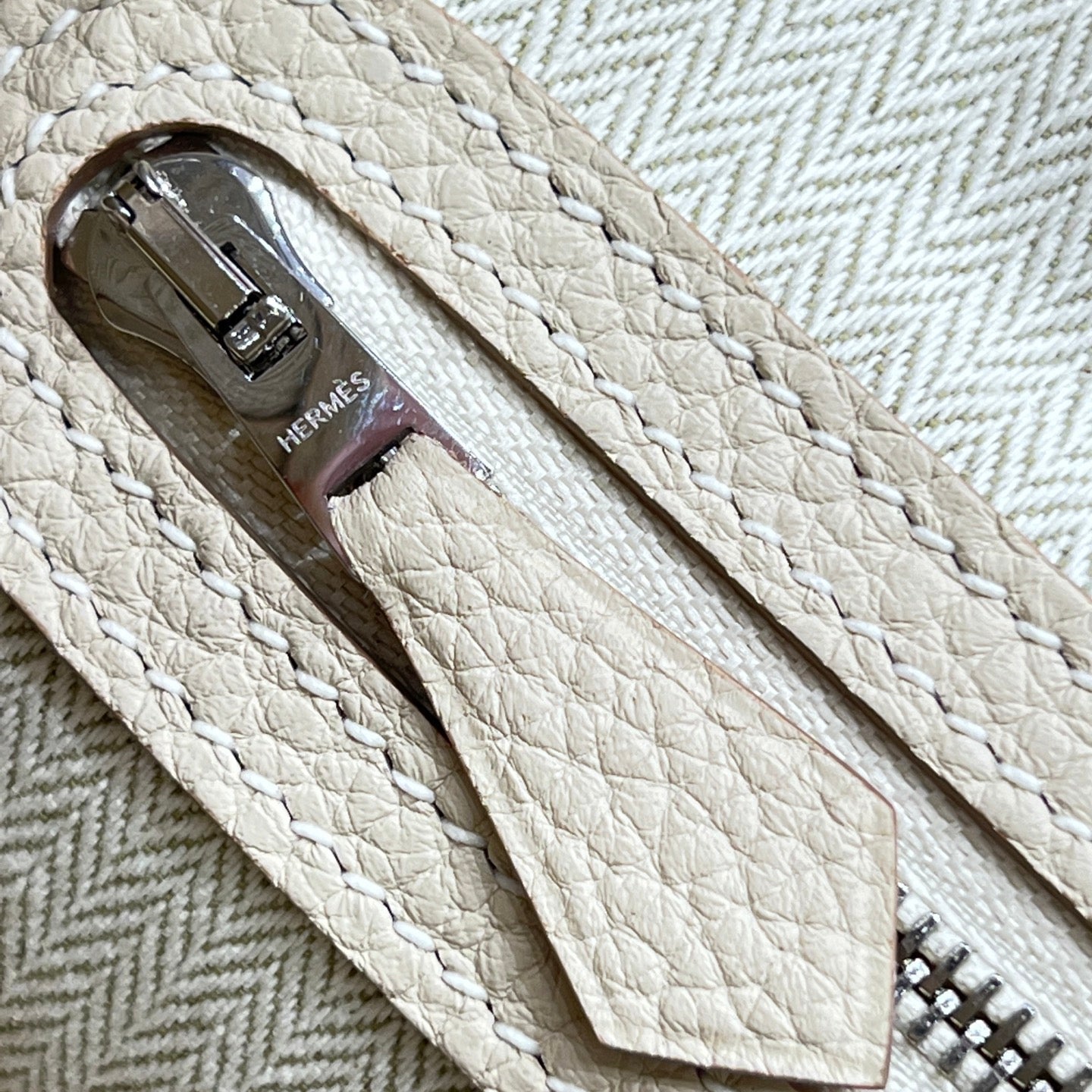 HERMES GARDEN PARTY 23CM IN OFF WHITE CALFSKIN