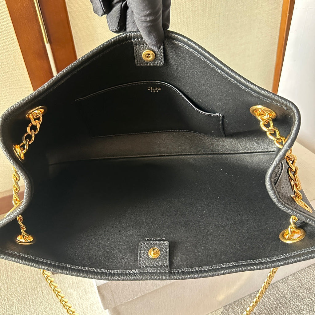 CELINE NEWSPAPER TRIOMPHE SOFT 31 BLACK IN CALFSKIN