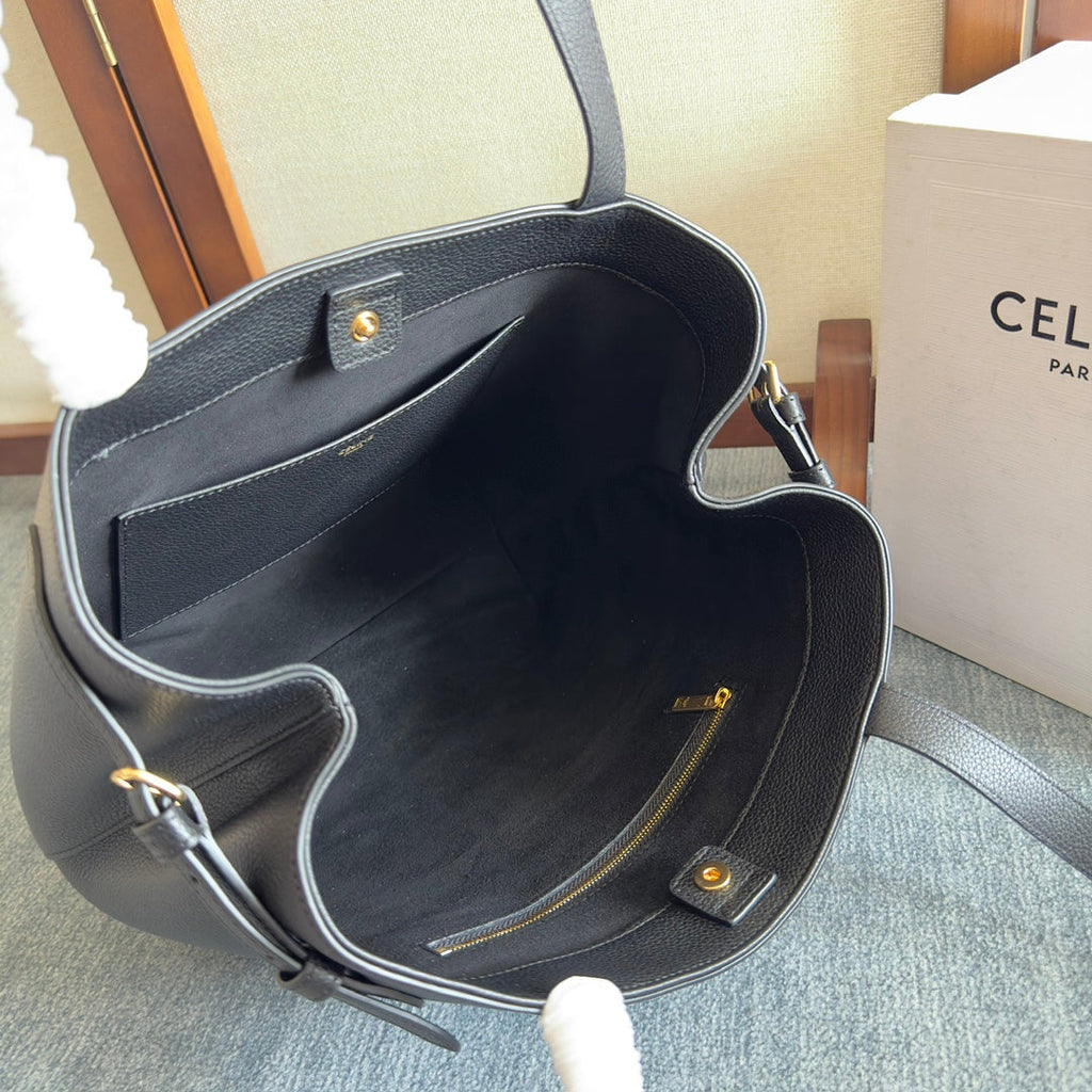 CELINE SMALL CABAS ANAÏS CUIR TRIOMPHE 28 IN BLACK GRAINED CALFSKIN