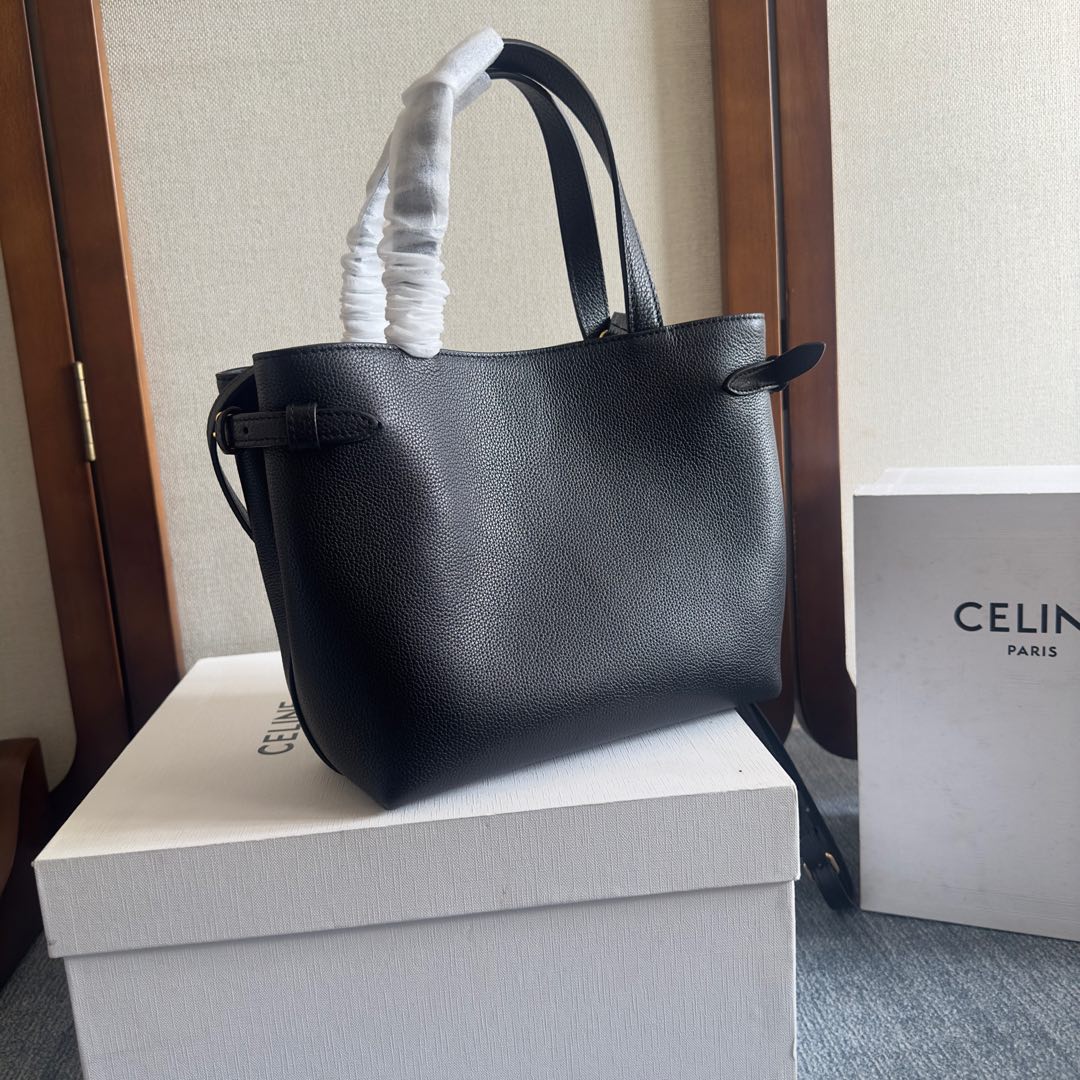CELINE MINI CABAS ANAÏS CUIR TRIOMPHE 20 IN BLACK GRAINED CALFSKIN
