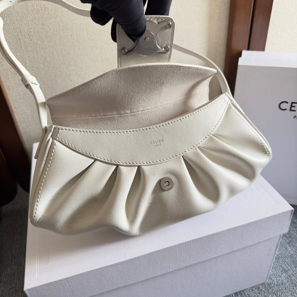 CELINE TEEN POLLY 29 IN WHITE CALFSKIN SILVER HARDWARE