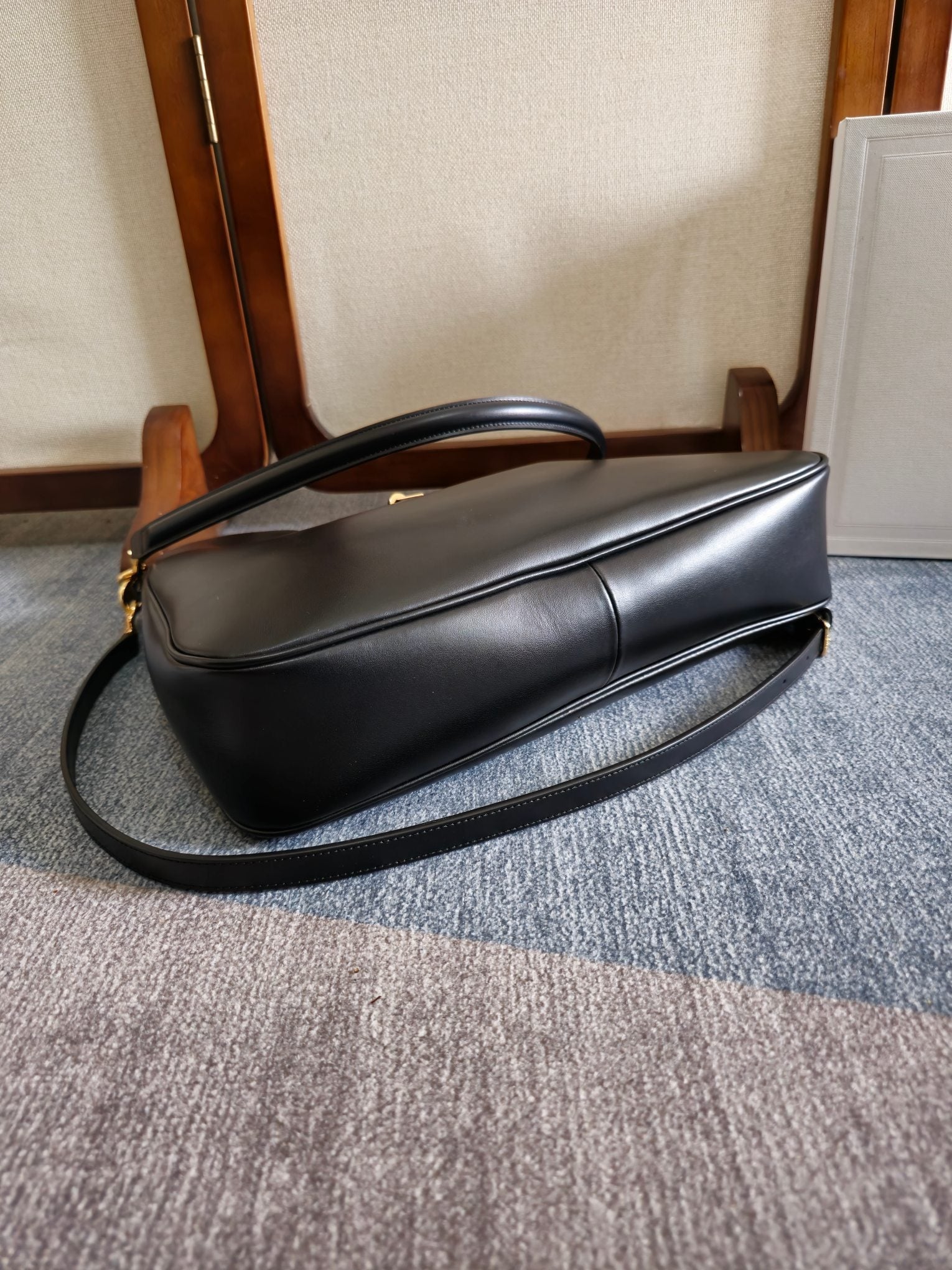 CELINE MEDIUM CAMILLE 16 SOFT BAG 36 BLACK IN SMOOTH CALFSKIN