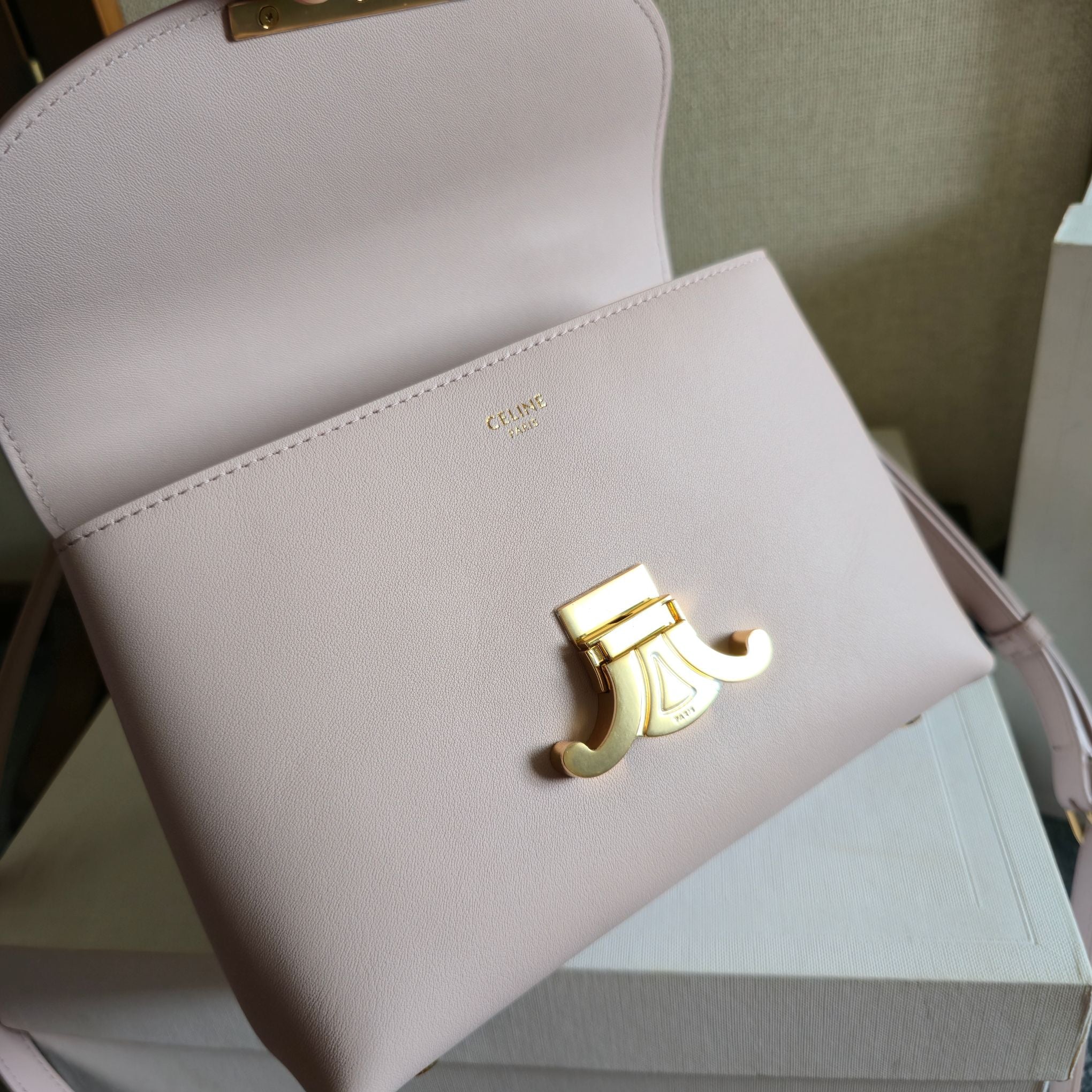 CELINE 25S NINO BAG 20MM IN LIGHT PINK GRAINED CALFSKIN GOLD HARDWARE