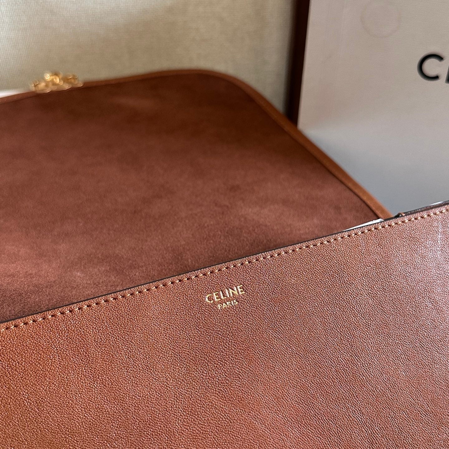 CELINE 25S BESACE SOFT TRIOMPHE 32MM IN BROWN SUPPLE SHINY LAMBSKIN