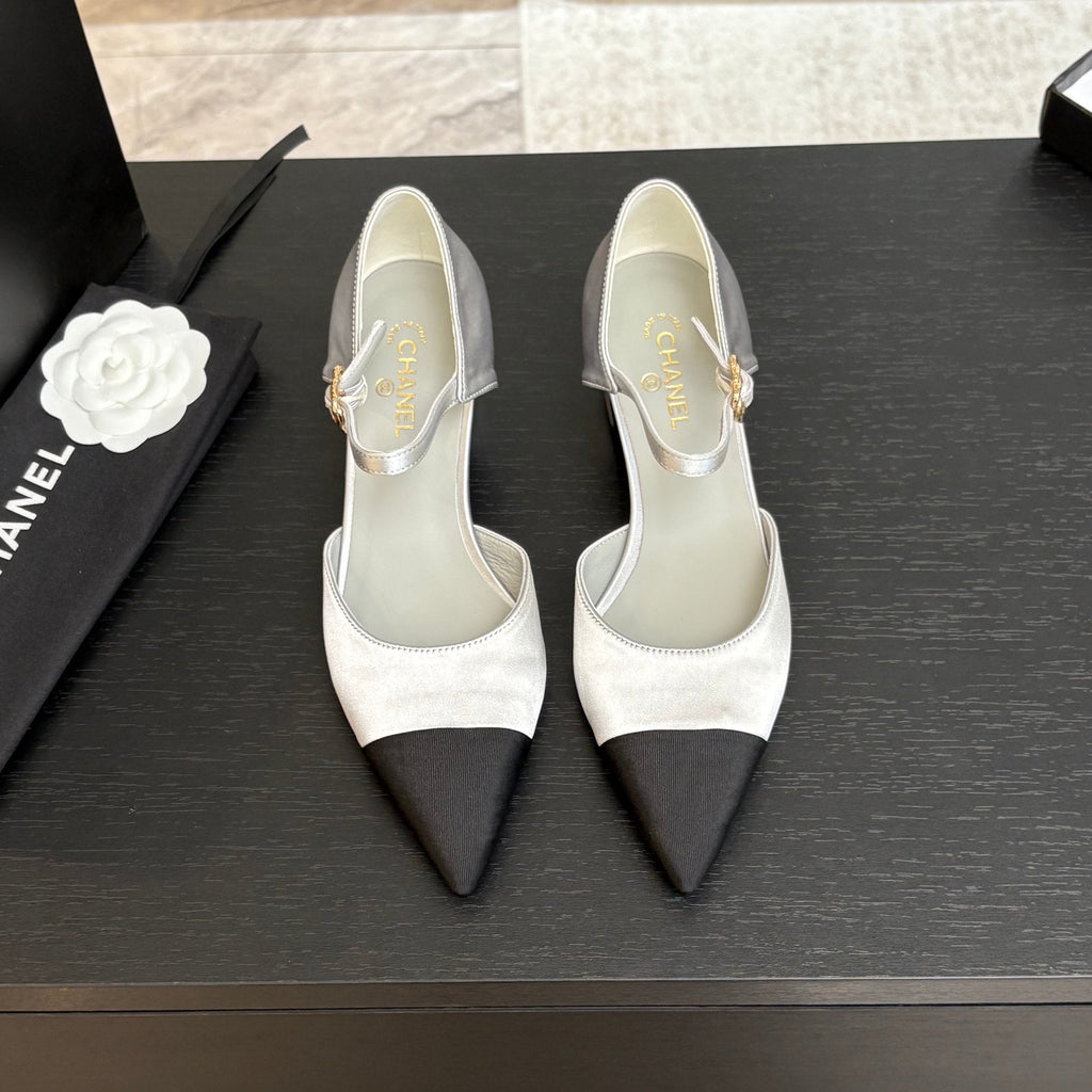CHANEL BLOCK HEEL SLINGBACKS IN SILVER MIX BLACK SILK FABRIC