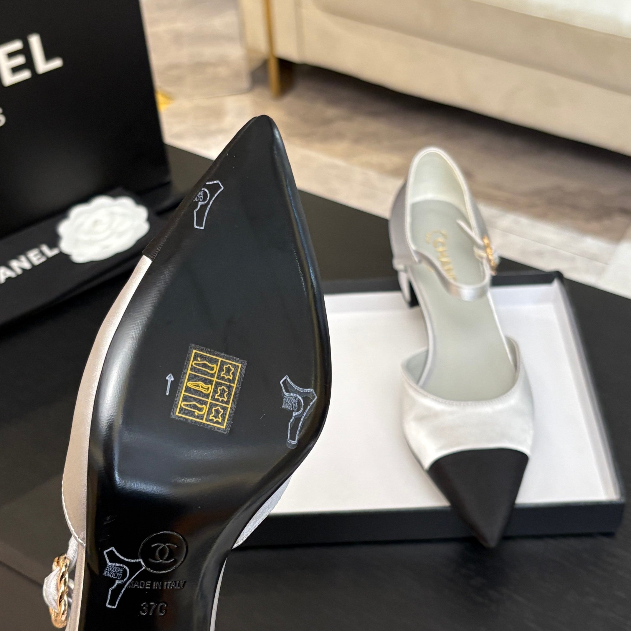 CHANEL BLOCK HEEL SLINGBACKS IN SILVER MIX BLACK SILK FABRIC