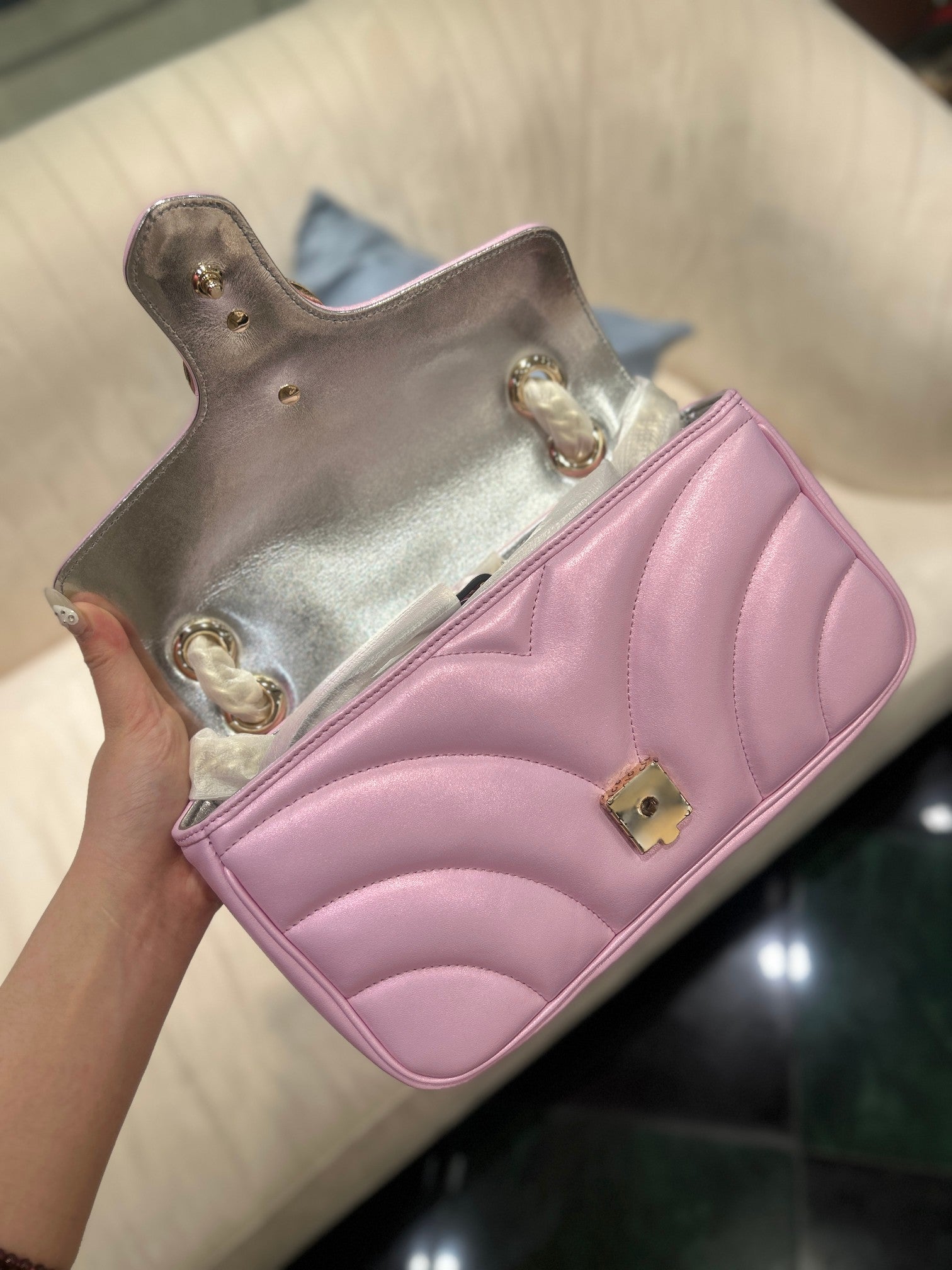 GUCCI MARMONT 26 MEDIUM SHOULDER BAG LIGHT PINK CALFSKIN