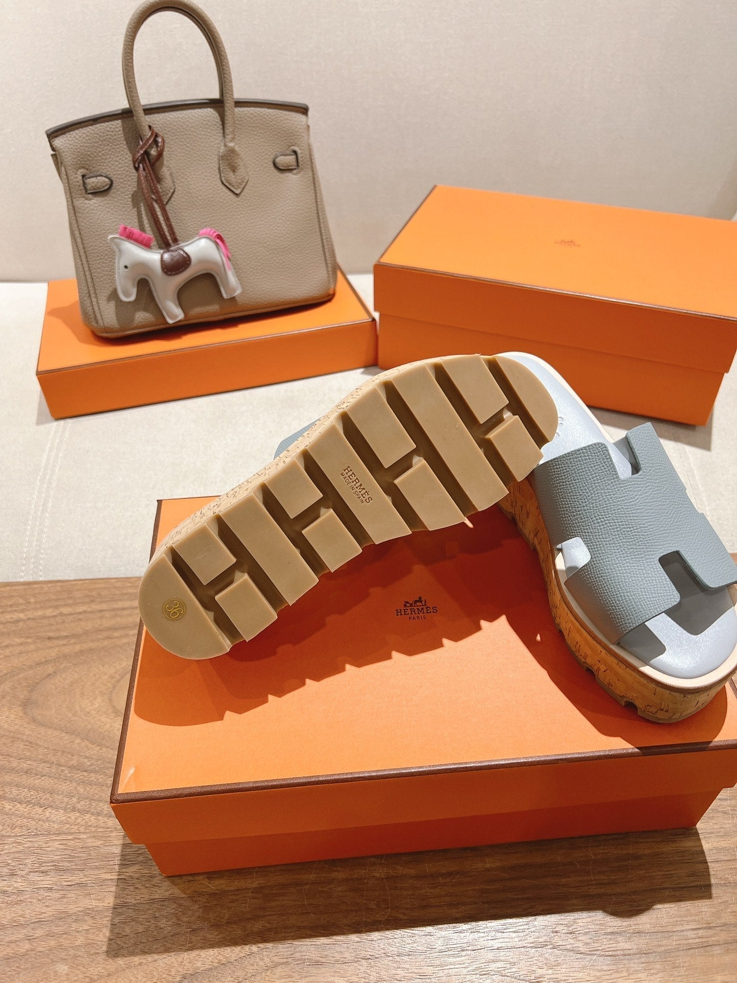 HERMES 25S HIGH WEDGE SANDALS IN LIGHT GREY LAMBSKIN STYLE 13