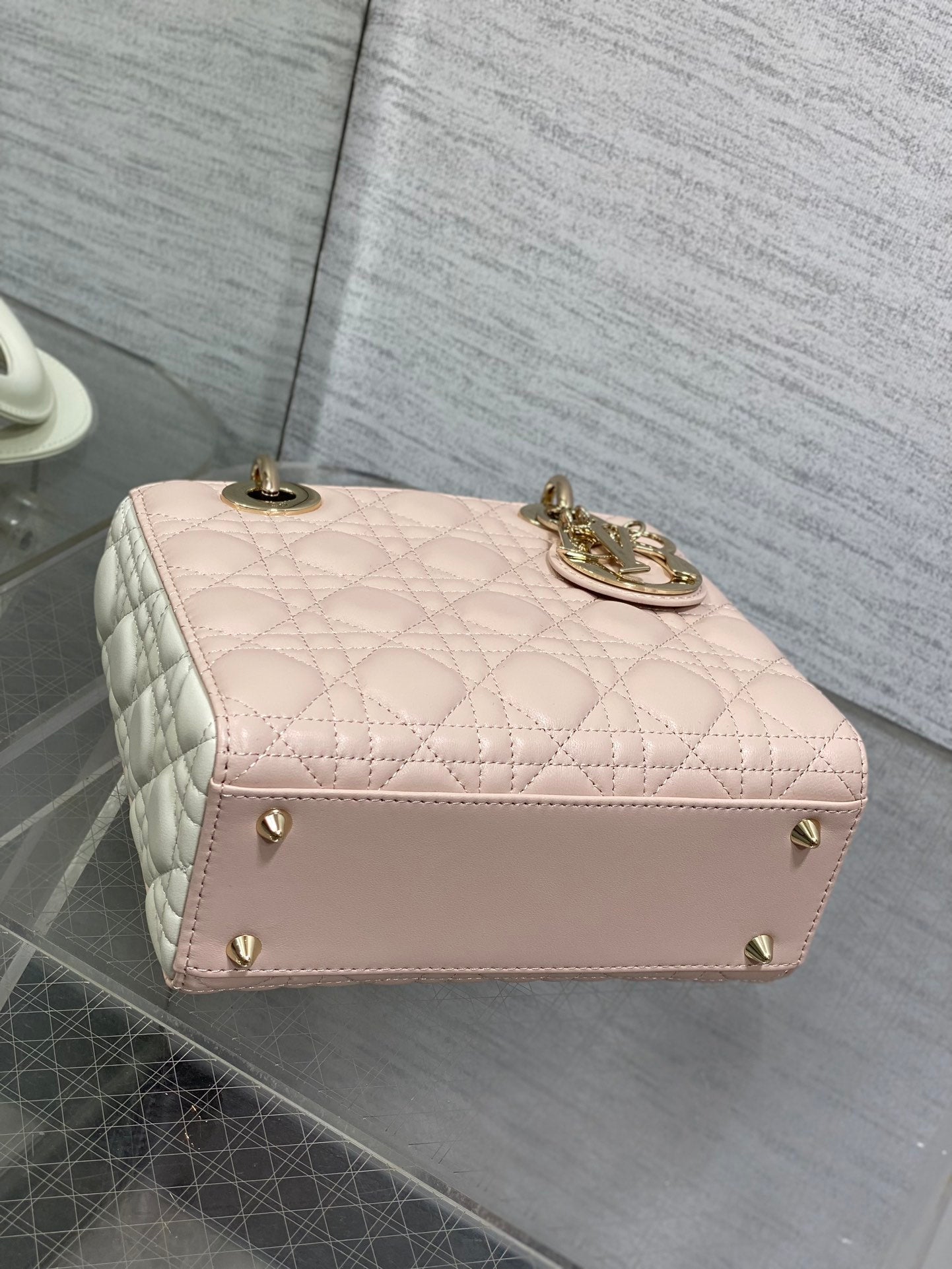 DIOR MEDIUM LADY BAG 20 IN BABY PINK QUILTED MACROCANNAGE CALFSKIN WHITE STRAP