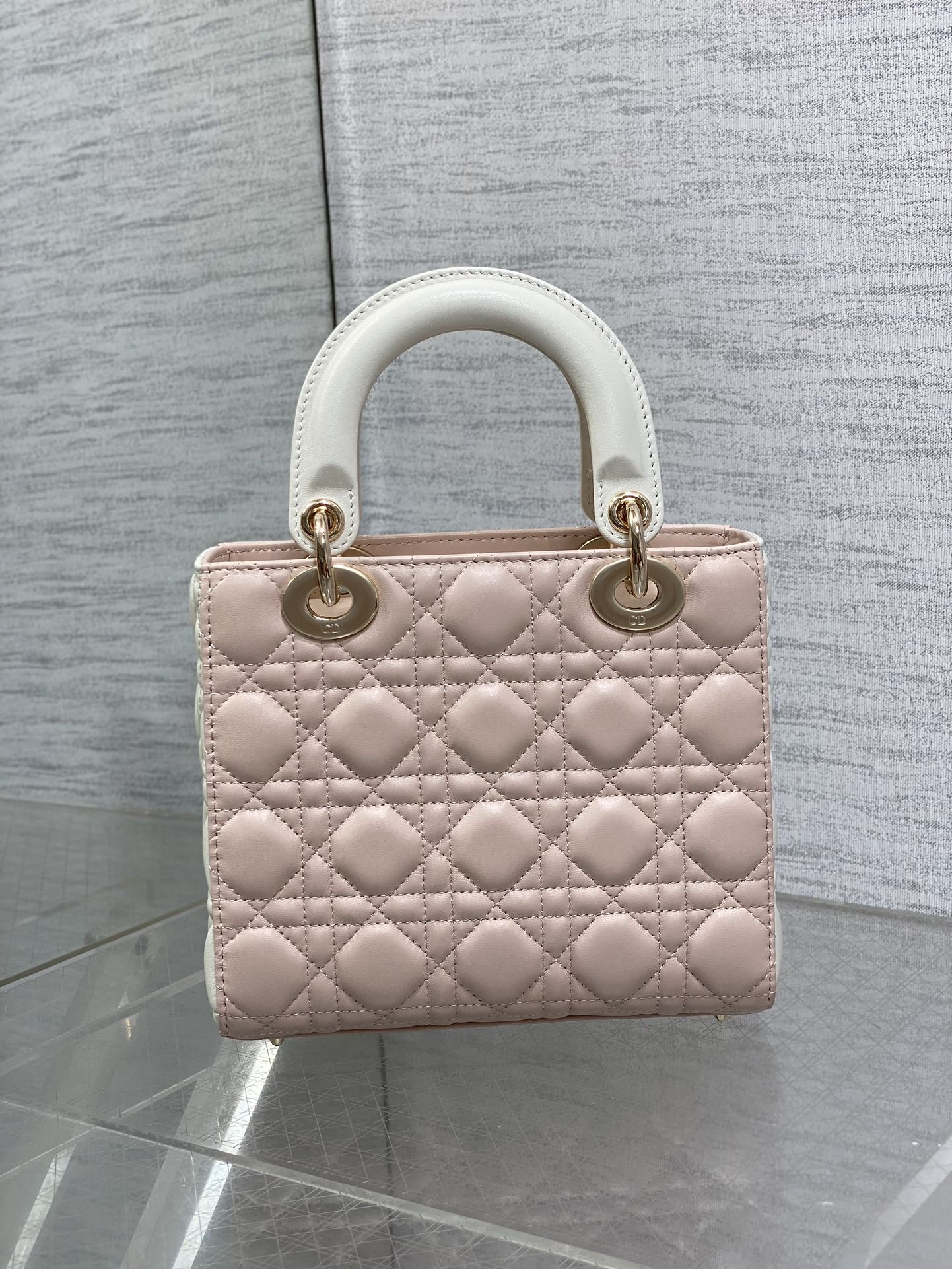 DIOR MEDIUM LADY BAG 20 IN BABY PINK QUILTED MACROCANNAGE CALFSKIN WHITE STRAP