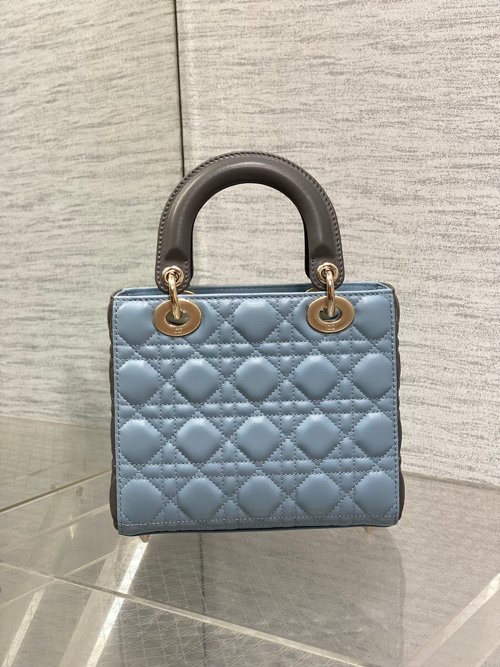 DIOR MEDIUM LADY BAG 20 IN BABY BLUE QUILTED MACROCANNAGE CALFSKIN GREY STRAP