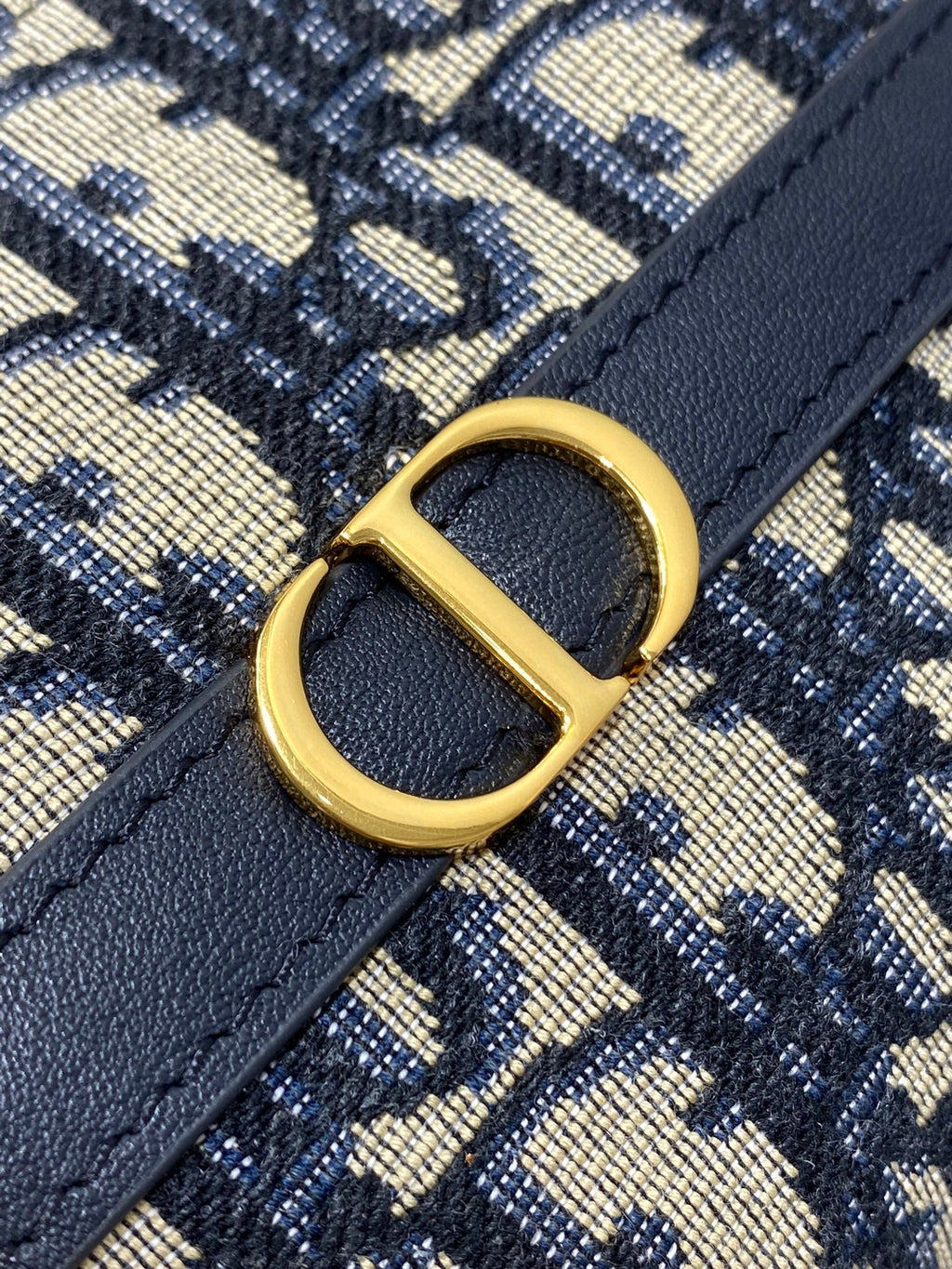 DIOR MONTAIGNE CIGALE MINI 24 BAG IN BLUE  OBLIQUE JACQUARD