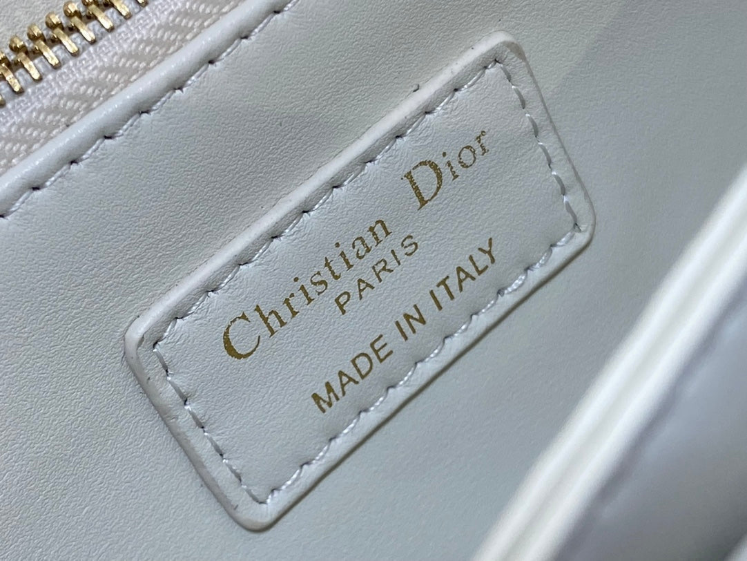 DIOR MINI BAG 24 IN WHITE CREAM PATENT CANNAGE CALFSKIN