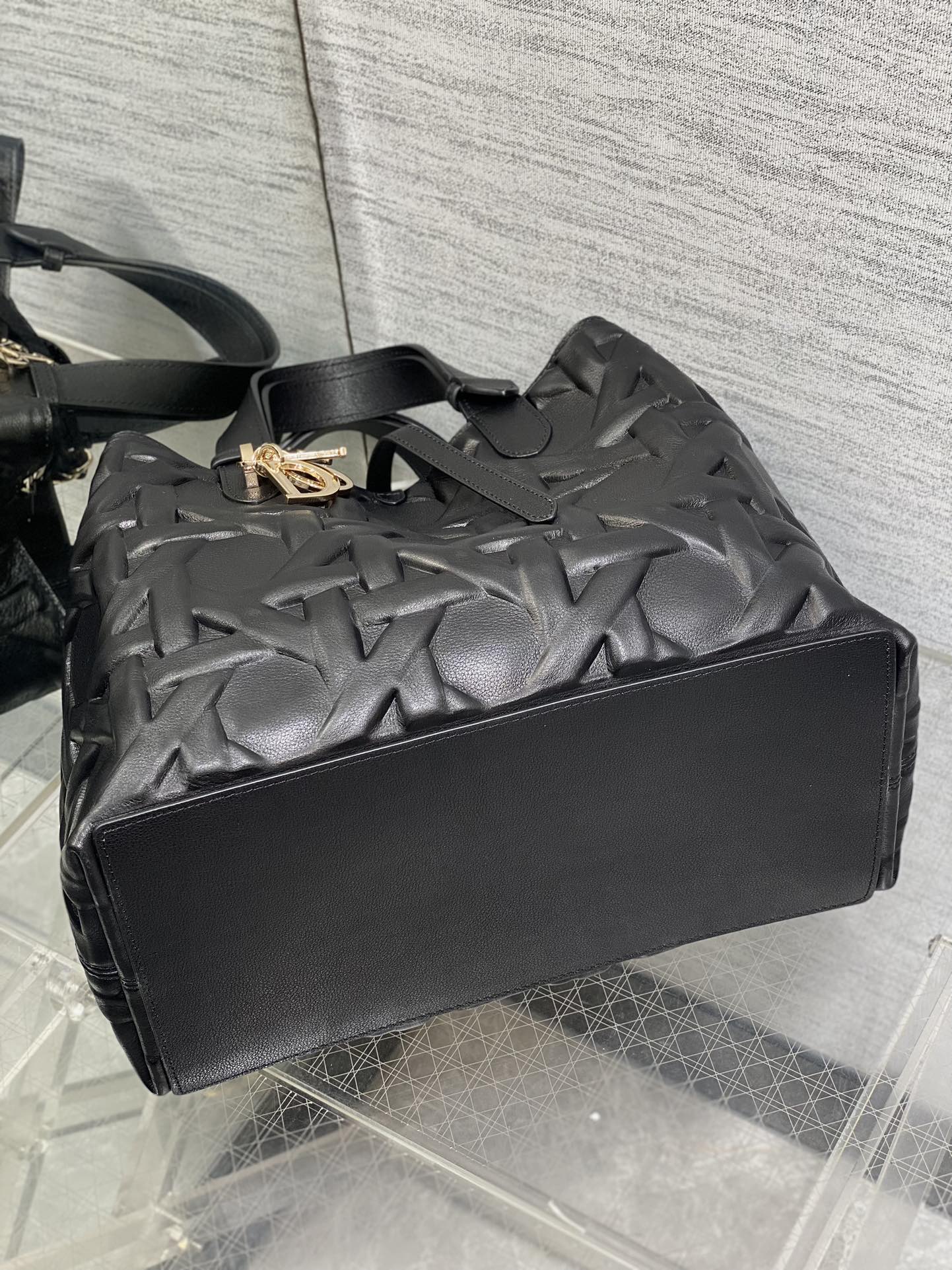 DIOR ALWAYS MEDIUM 28 BAG IN BLACK MACROCANNAGE CALFSKIN