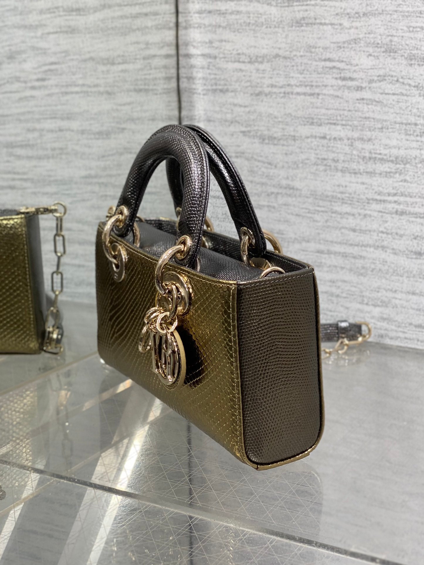 DIOR MEDIUM 22 LADY BAG IN GOLD METALLIC LAMBSKIN