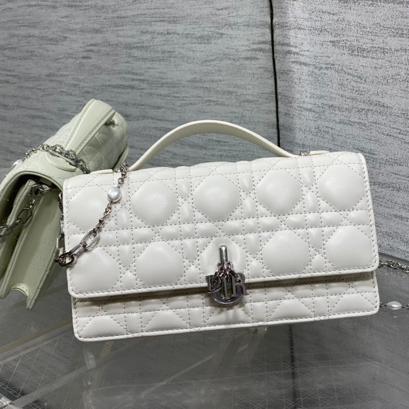 DIOR 25S  TALK PHONE POUCH 21 IN WHITE CANNAGE LAMBSKIN SILVER HARDWARE