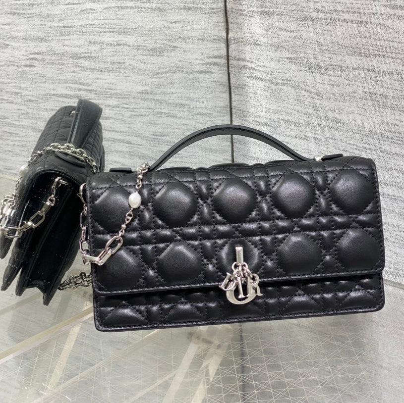 DIOR 25S  TALK PHONE POUCH 21 IN BLACK CANNAGE LAMBSKIN SILVER HARDWARE