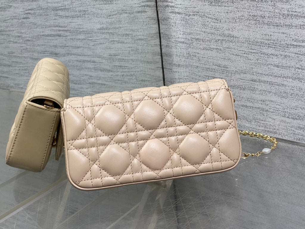 DIOR 25S  TALK PHONE POUCH 18 IN LIGHT IVORY CANNAGE LAMBSKIN