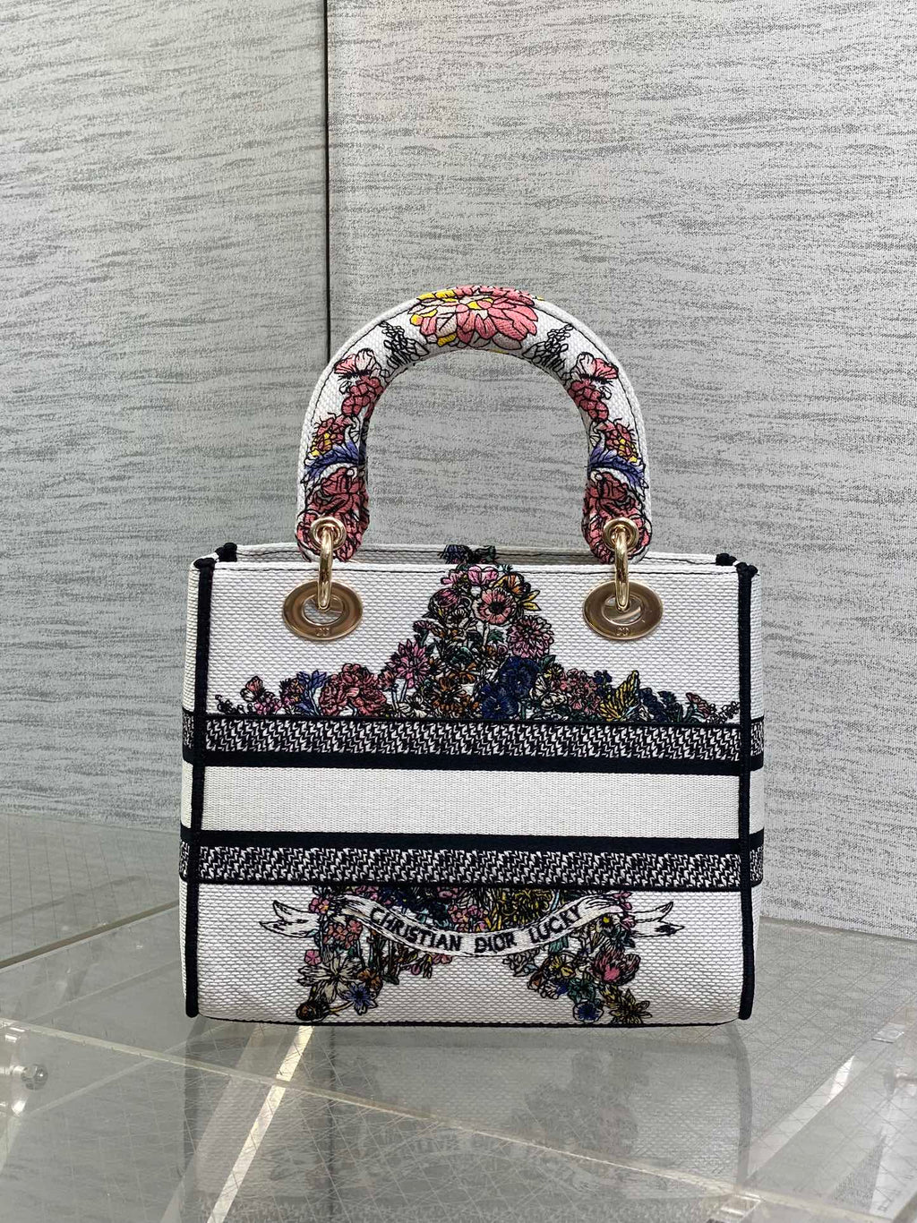 DIOR 25S SMALL LADY D-LITE BAG 24 IN WHITE RED  STAR EMBROIDERY