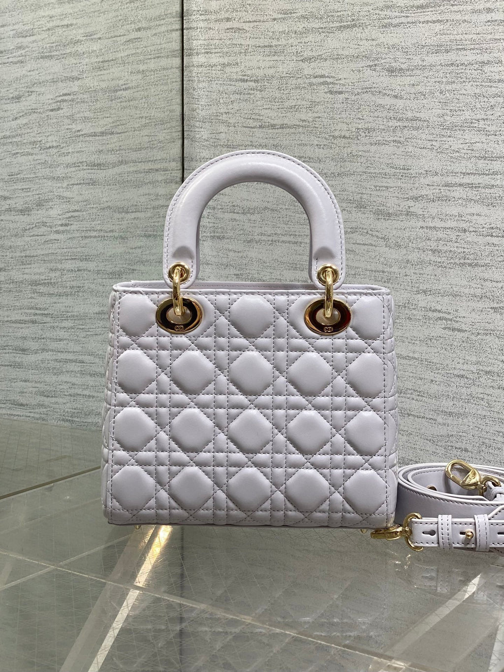 DIOR 25S LADY  BAG 20 IN LILAC CANNAGE CALFSKIN GOLD HARDWARE