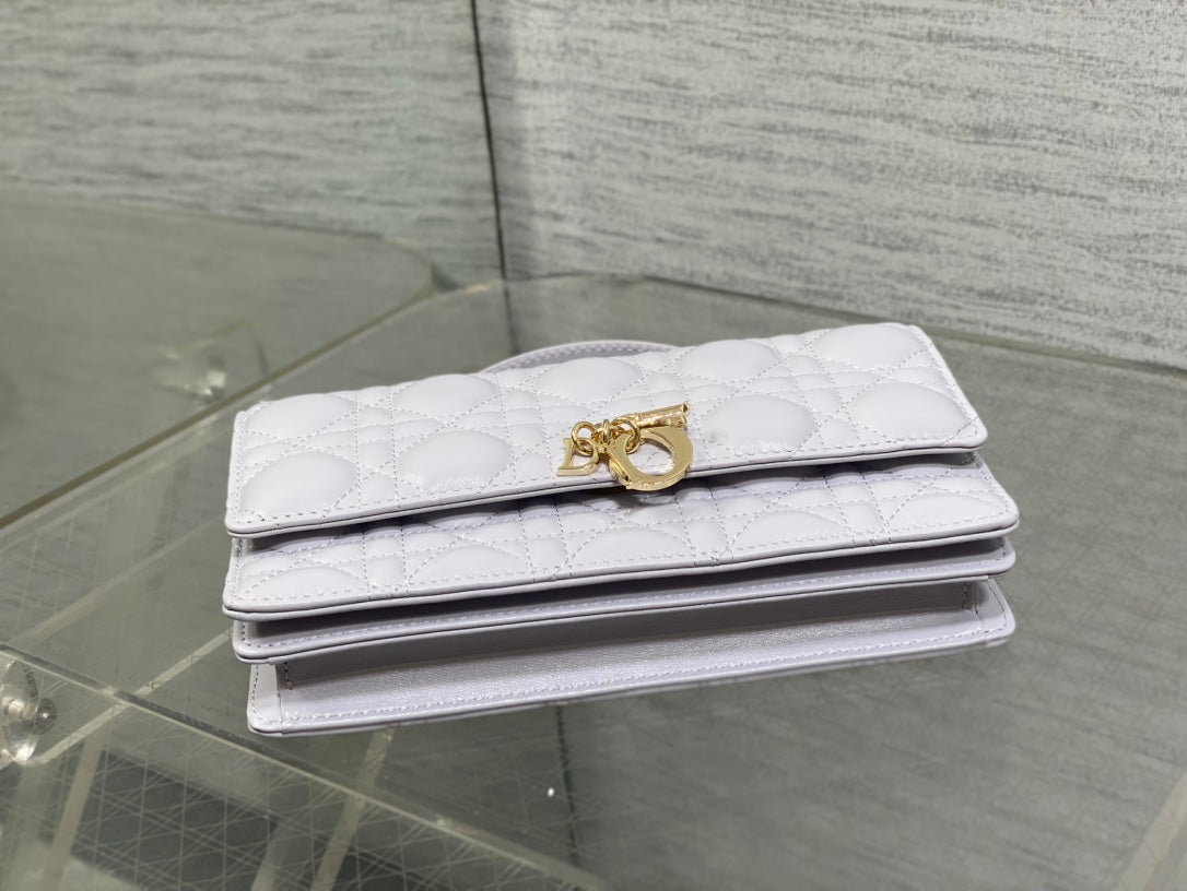 DIOR 25S  TALK PHONE POUCH 21 IN PALE LILAC CALFSKIN GOLD HARDWRE