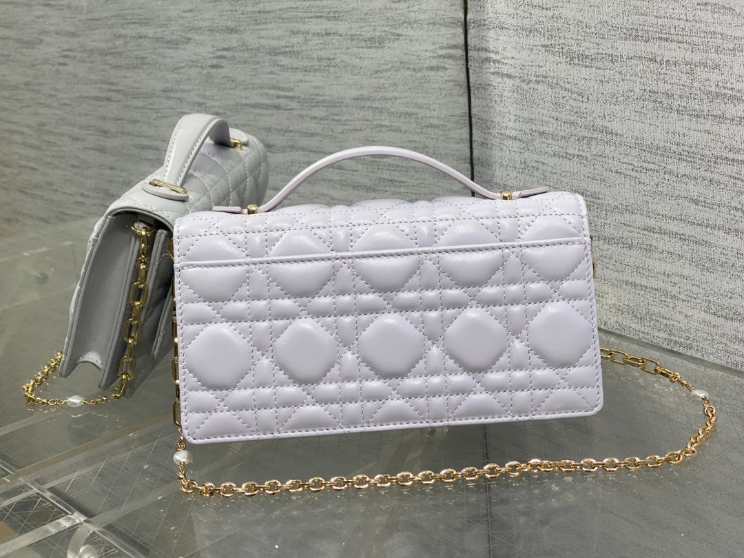 DIOR 25S  TALK PHONE POUCH 21 IN PALE LILAC CALFSKIN GOLD HARDWARE