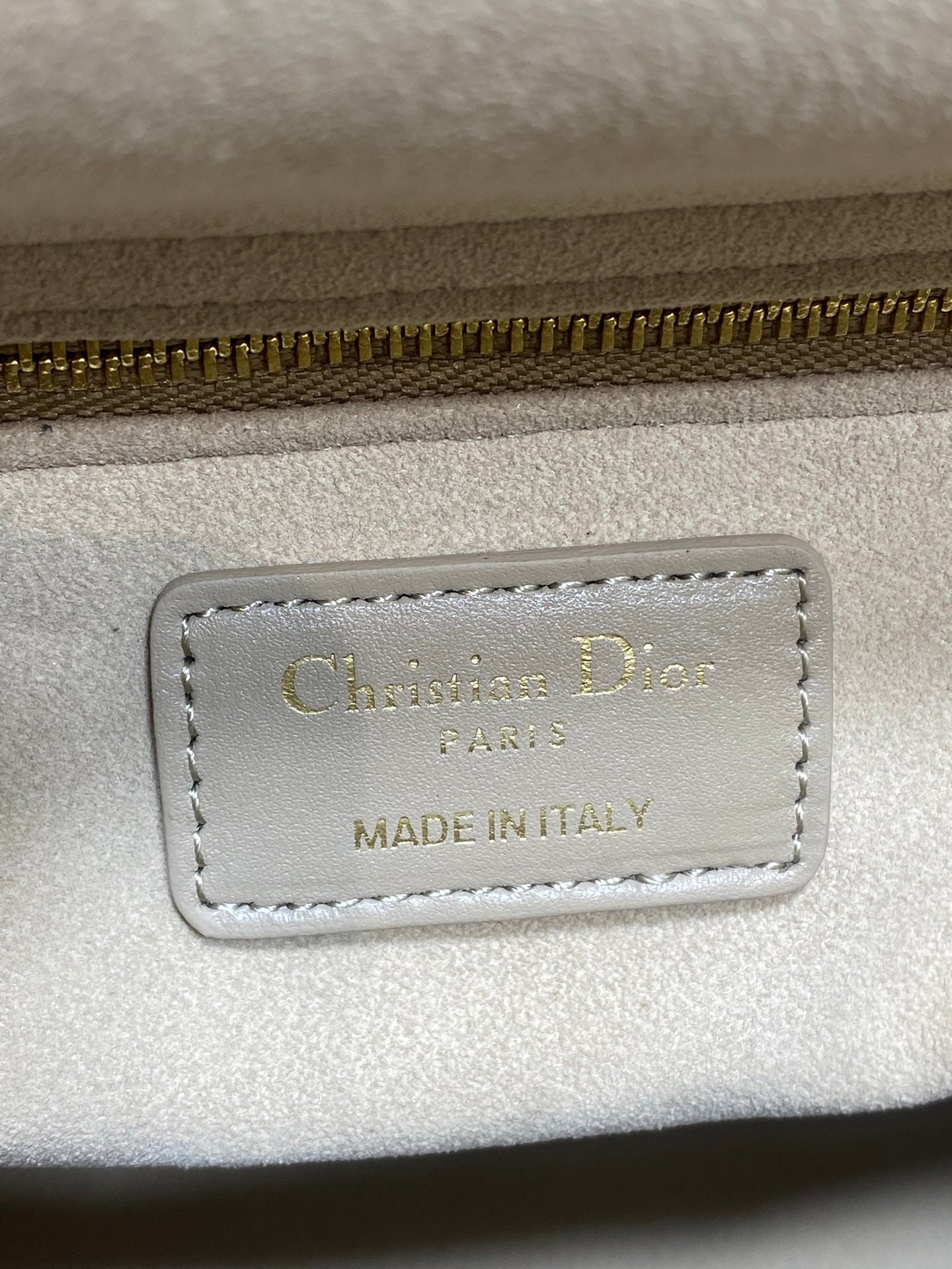 DIOR 25S MEDIUM LADY BAG 24 IN POWDER BEIGE CALFSKIN GOLD HARDWARE